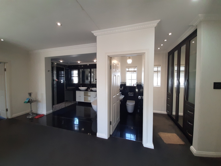 3 Bedroom Property for Sale in Nahoon Valley Park Eastern Cape